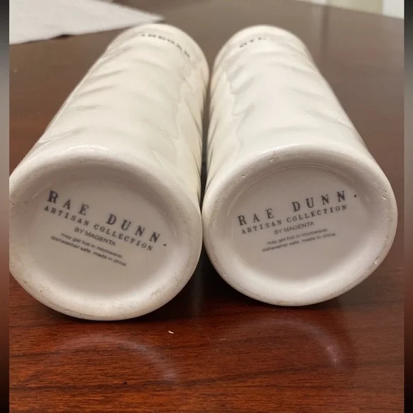 Rae Dunn Oil & Vinegar - Picture 4 of 4